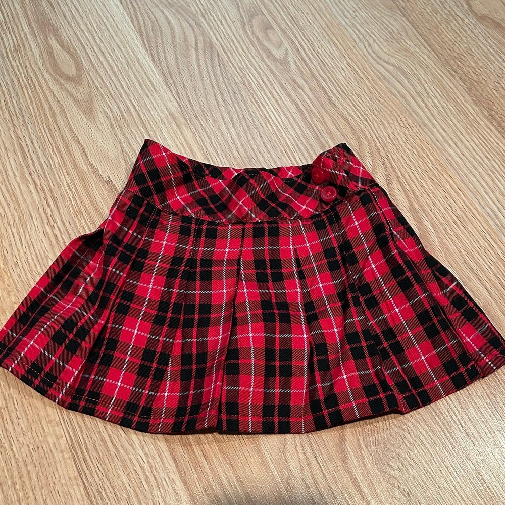 Garanimals red and black plaid skort 2T‎